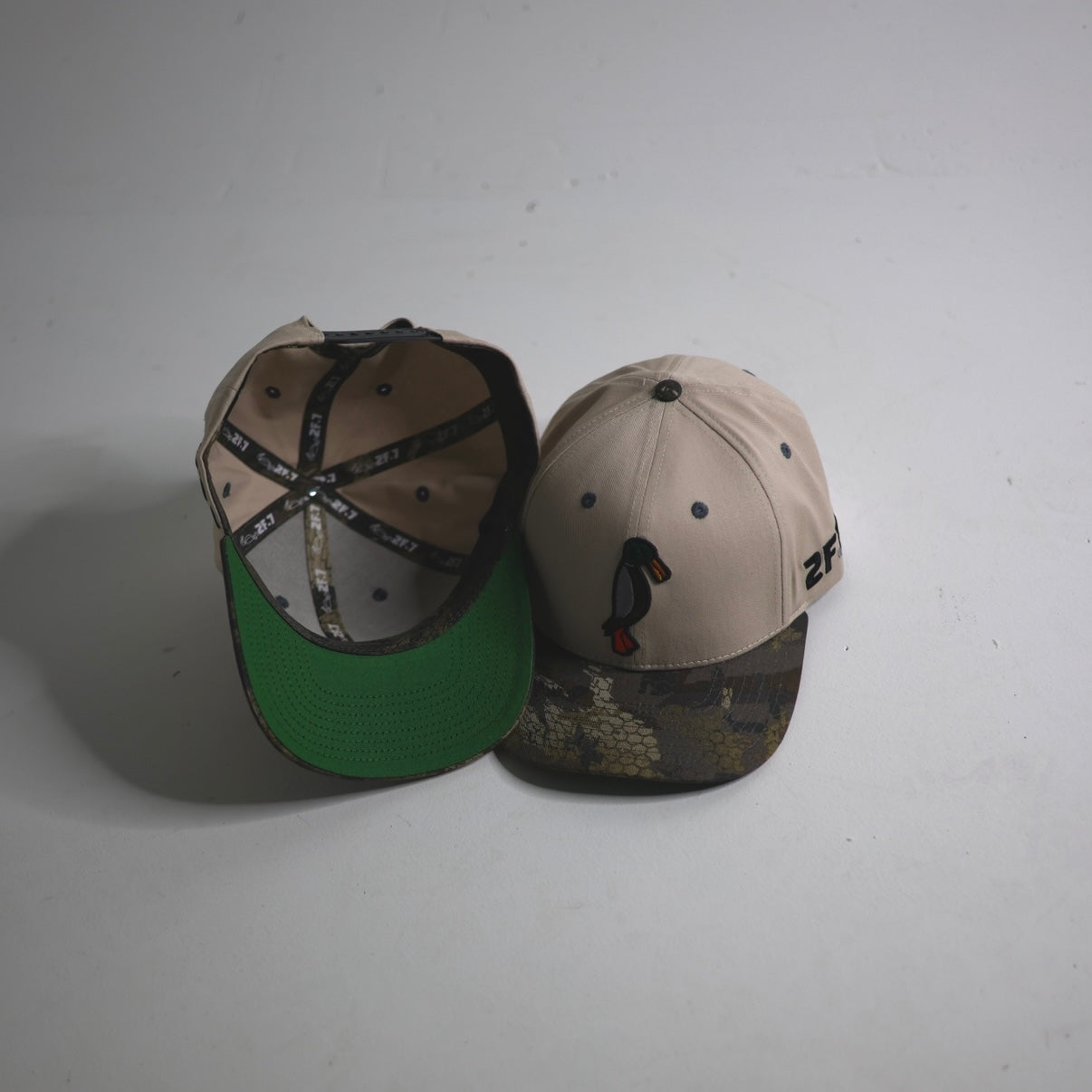Pre Order Optifade Timber / OffWhite Snapback